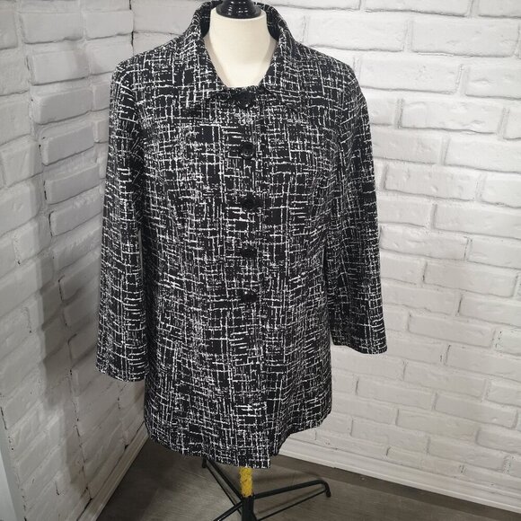 cleo Jackets & Blazers - Cleo Petites Ladies Made in Canada Black & Cream Pattern Lined Coat